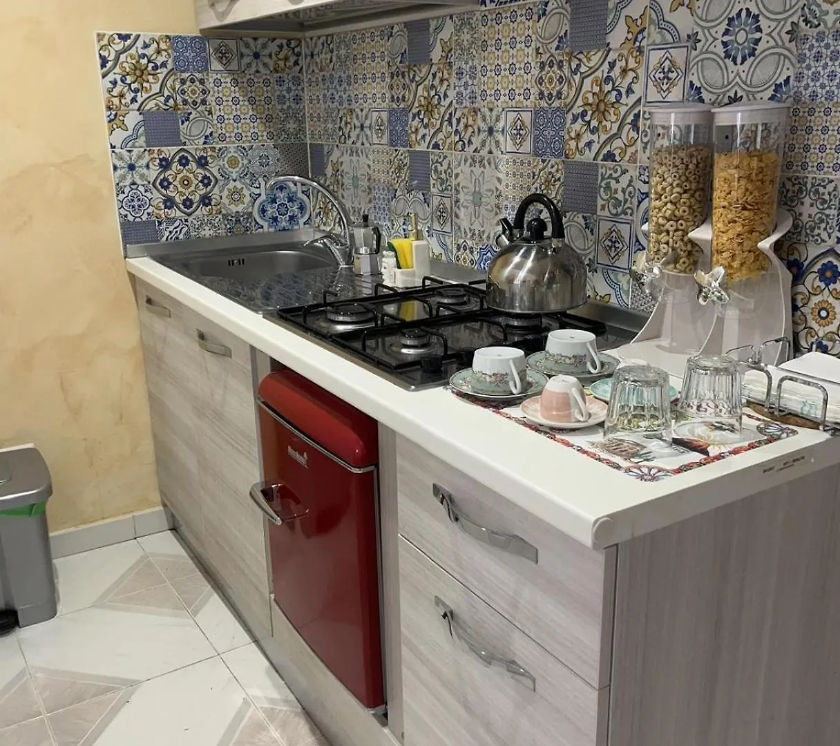 Gl Golden City Apartments 卡塔尼亚