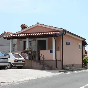 https://apartment-kraj-7794a.in-istria.net