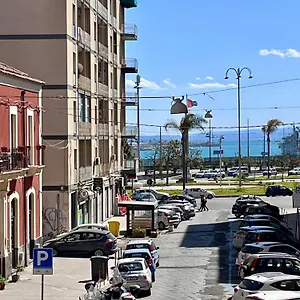 Apartman Happy, Catania-Fontanarossai nemzetközi repülőtér